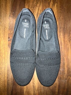 Time and Tru Black Knit Memory-Foam Slip-On Loafers
